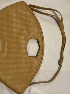 Woven Hex-Handle Shoulder Bag in Tan
